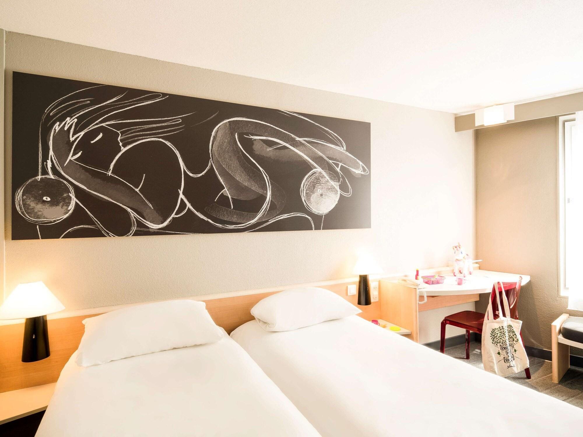 B&B Hotel Marseille Bonneveine Экстерьер фото