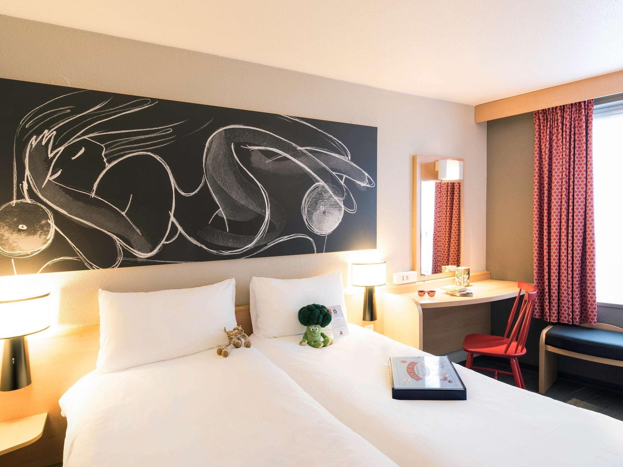 B&B Hotel Marseille Bonneveine Экстерьер фото