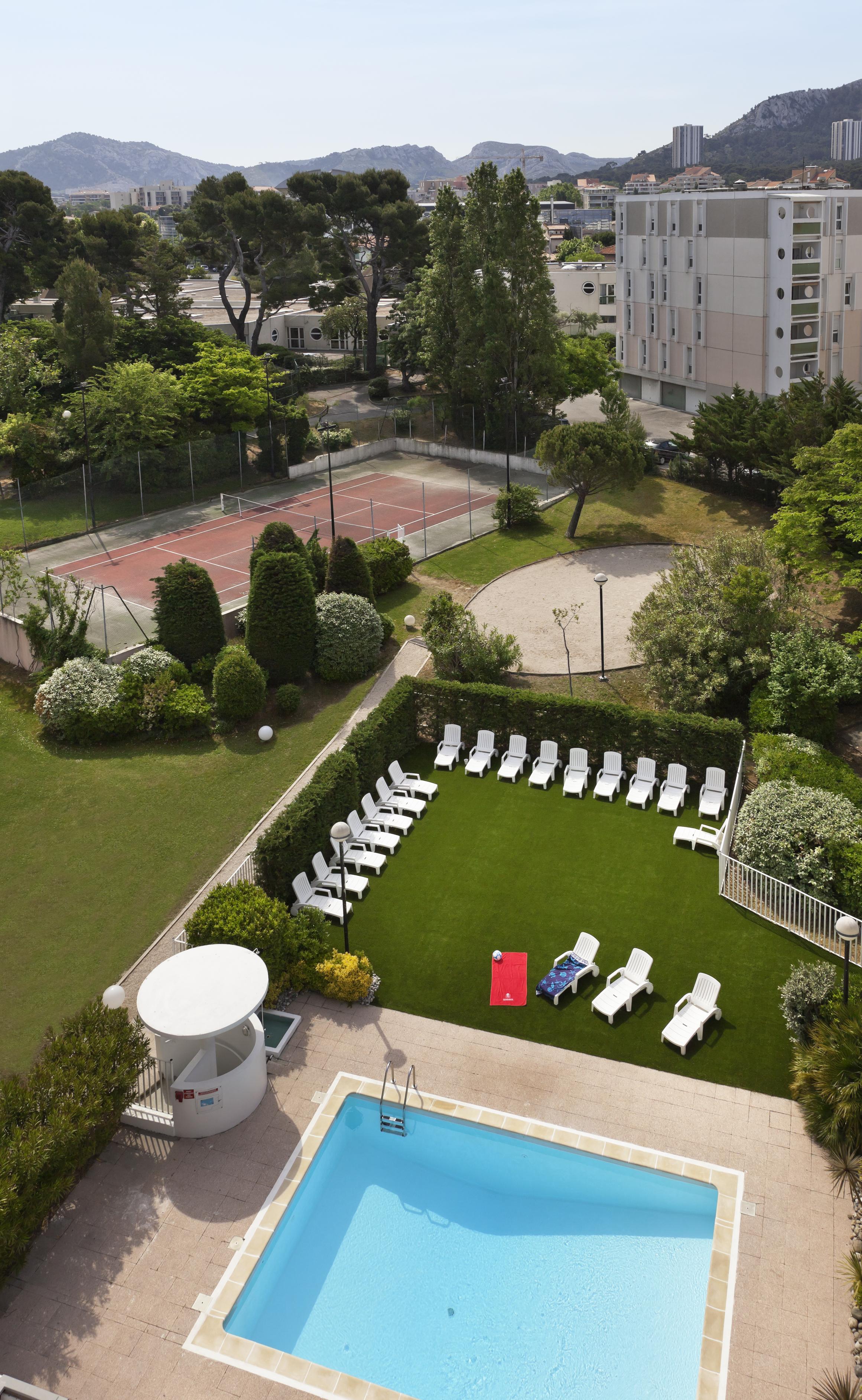 B&B Hotel Marseille Bonneveine Экстерьер фото