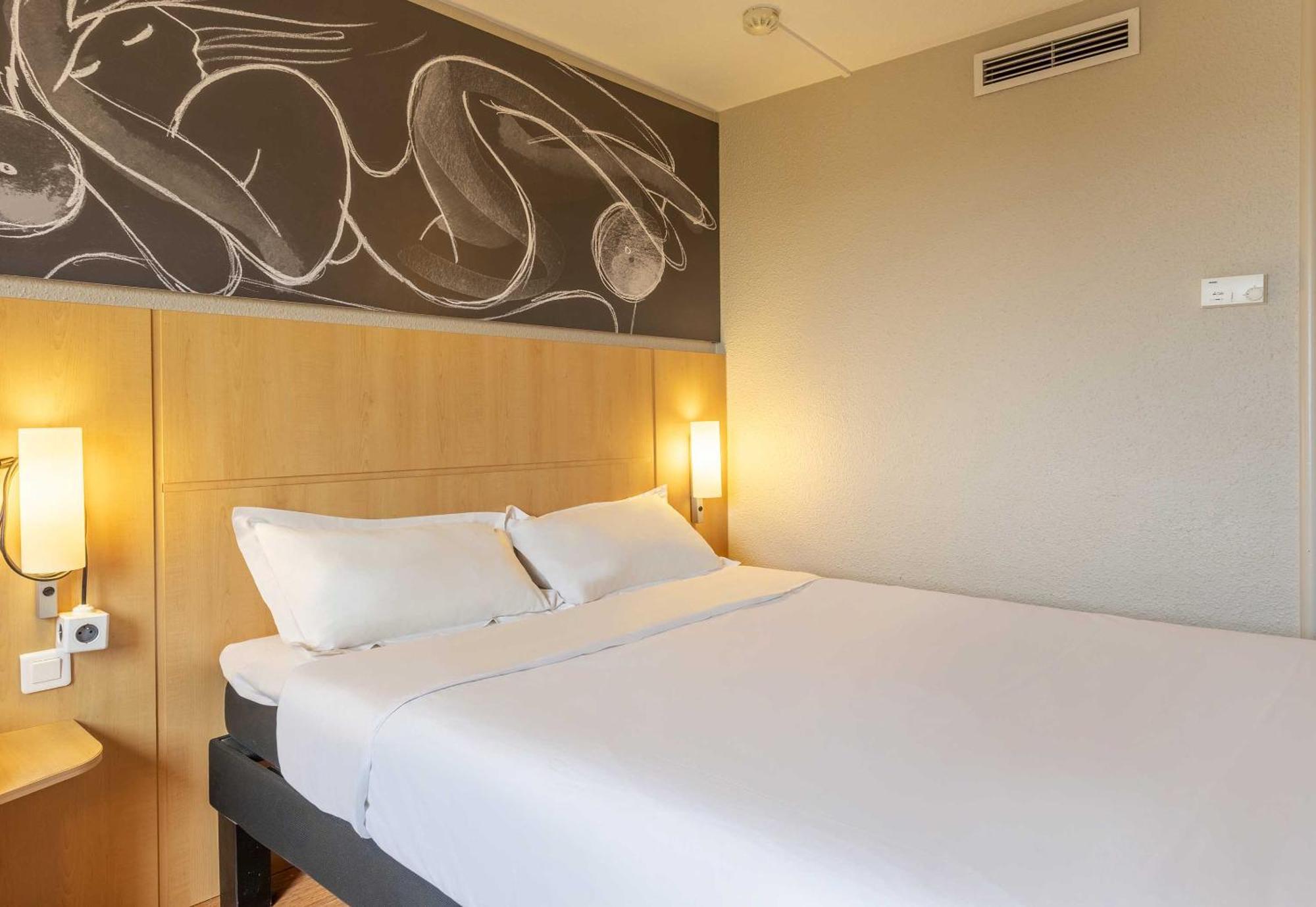 B&B Hotel Marseille Bonneveine Экстерьер фото