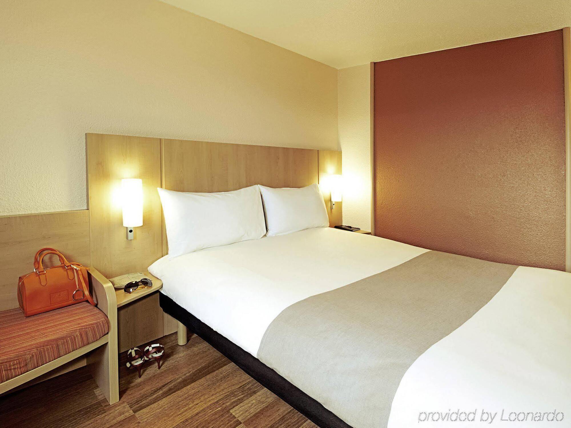 B&B Hotel Marseille Bonneveine Экстерьер фото